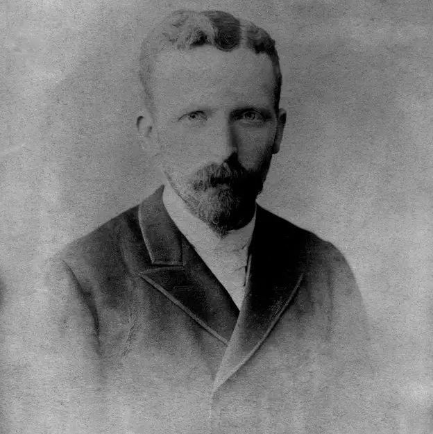 تئو ون‌گوگ از آثار هنری برادر بزرگترش حمایت می‌کرد و مرتباً به ونسان نامه می‌نوشت.