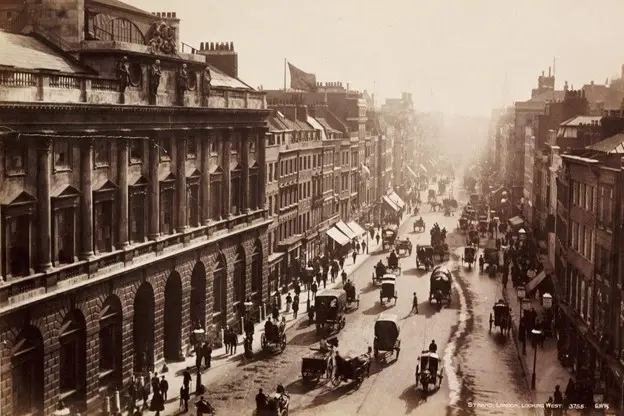 در سال ۱۸۷۳، ون‌گوگ برای کار در یک گالری هنری به لندن سفر کرد.